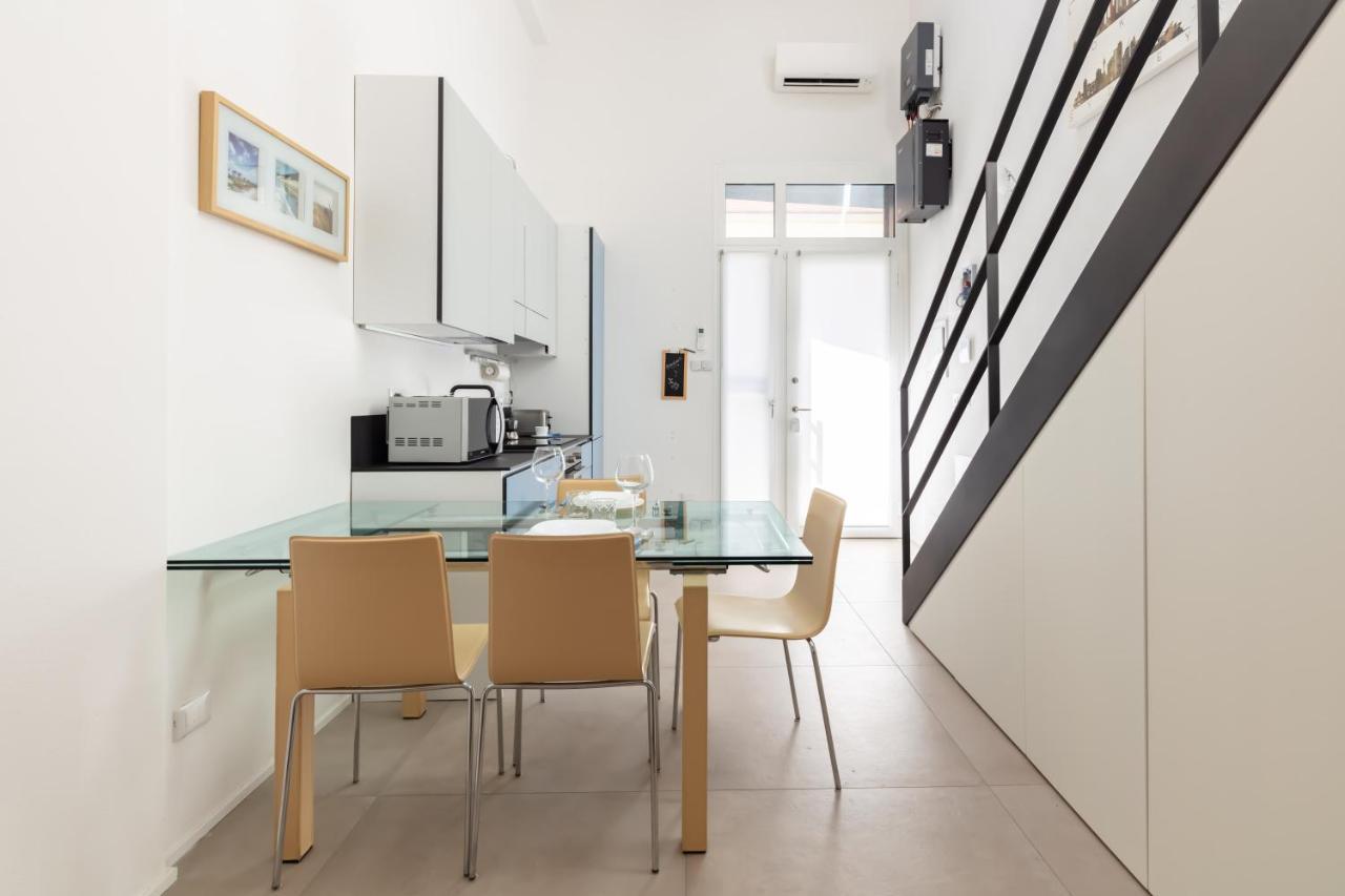 Ecoloft Apartment - Best Choice - By Host4U Болоня Екстериор снимка